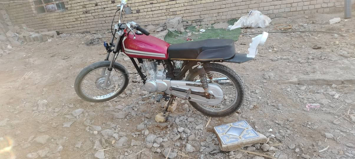 سلام عليكم دراجه نامه للبيع محرك بعده كارتون ما مفتوح دراجه حلو تخبل احله من الصورة  سعر 575مكاني سوق الشيوخ رقمي ***********
