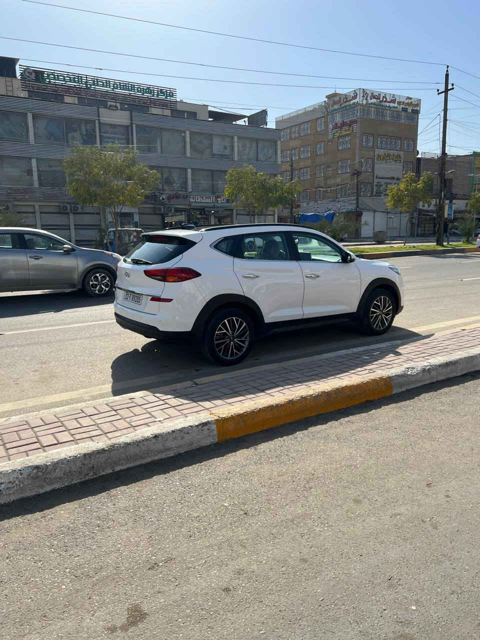 توسان خليجي 19فول للخير بغداد بسمي خمس عدسات بصمة بنورمة ماشية 93 بيها صبغ ربع البنيد فقط اي استفسار ***********سعر على رقم
