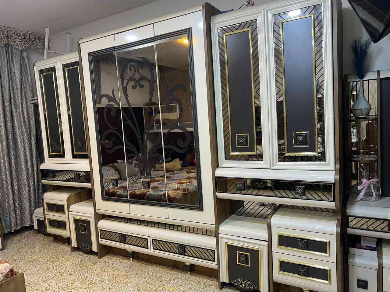 للبيع 10 قطع بيها اضرار بسيطه مكان زعفرانية


**إذا كنت صاحب هذا الإعلان وتريد حذفه لأي سبب، رجاءا أرسل رسالة إلى الدعم الفني**