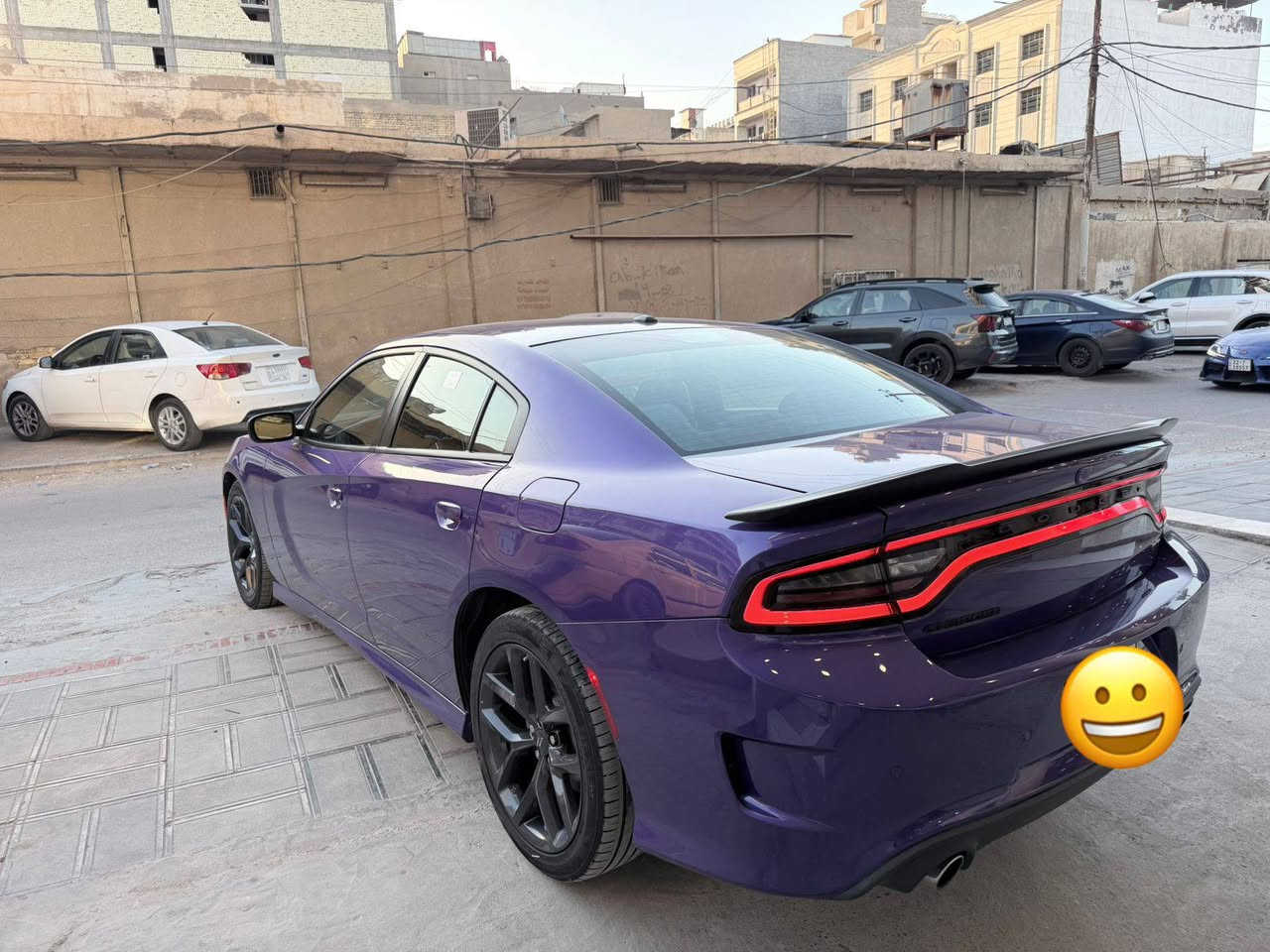 جارجر بنفسجي 💜  خليجي هارلم. مكفوله. كفاله عامه موديل 2023 جيتي بلاص فول مواصفات مع الرادار الامامي كشنات تدفئه تبريد سلايد تحديد مسار مفوله للاخير ماشيه 35000 كيلو متر السعر 345 المكان بغداد رقم الهاتف ***********
