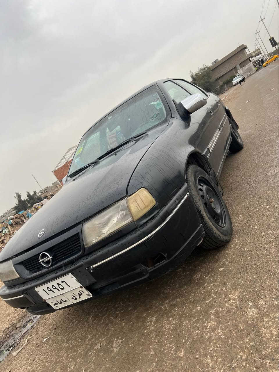 سلام عليكم. أوبل فكترا موديل 92 حجم 20 رقم سليمانية شرط تحويل والوكالة .
محرك 20 شرط الكير ومحرك 
صدر امامي و خلفي كله جديد مبدل 
باور ستيرن + abs  شغال 
جام كهربائي + سقف سلايد
تدفئة شغال 
تايرات جدد 
سيارة جاهزه دعامية لدعامية كله شغال 
كشنات بلادي دواخل نضيف 
عليها غرامة 260 الف تنزل من سعر 
سستم سماعات جديد 
سعر 35 وبي مجال لطيبين مكان سيارة كركوك *********** كركوك, العراق
