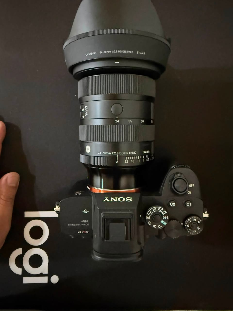 Camera Sony A7RIV 
Lens 24-70mm f 2.8 Sigma Mark 2
کامێراکەم %99خاوێنە 25 K
وێنەیی گرتوە و زۆر کەم بەکارم هێناوە 
خۆم بە تازەی کریومە شوختی نیە لەگەڵ کامێرایەکی لۆک فەرقی نیە 
کارتۆن و جانتای لێنز و کامل عەشیای شەریکەی خۆی لەگەڵدایە
ئەگەر مشتەریت نامە بنێرە ***********
