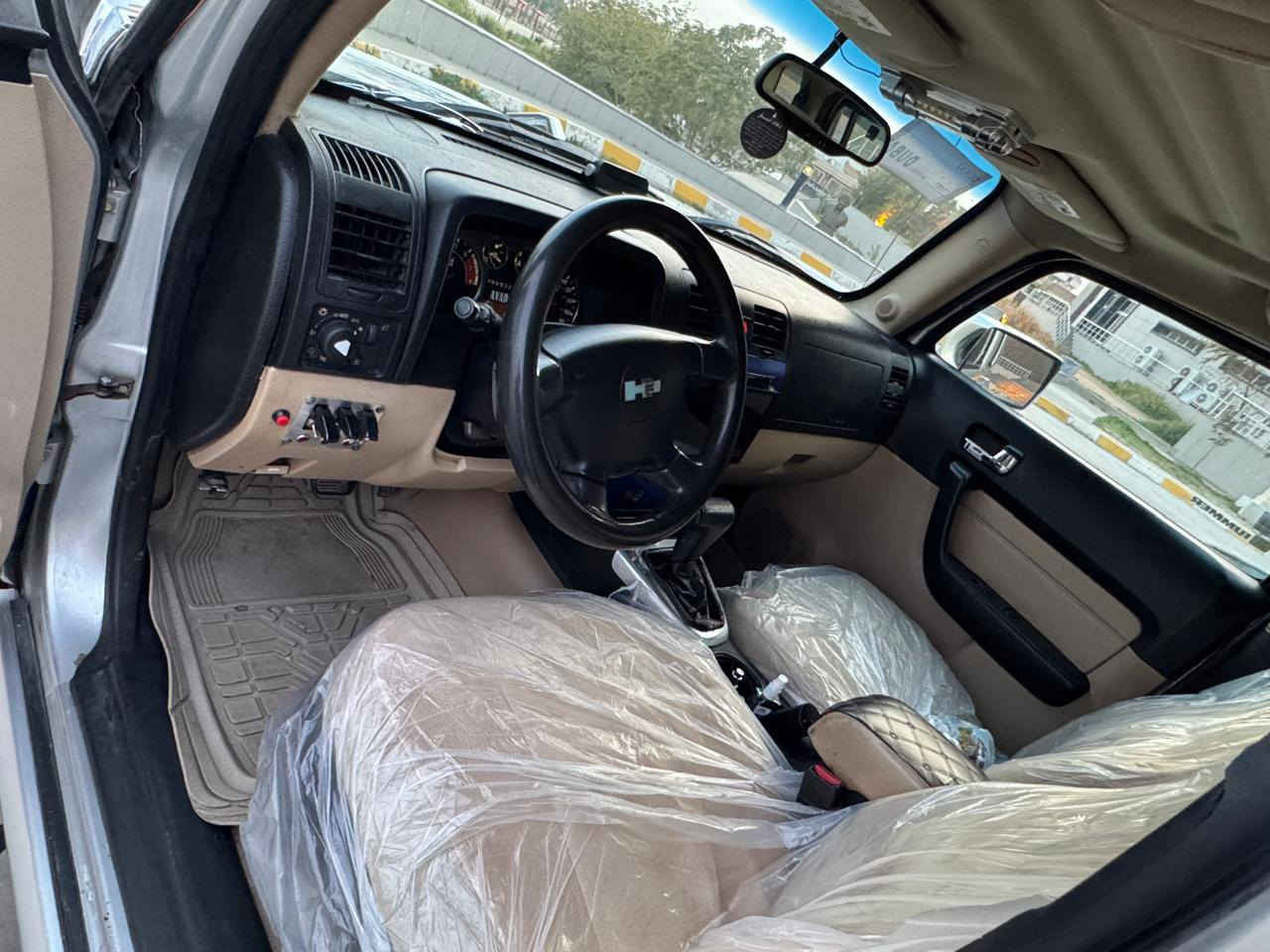 بسم الله 

كوردي/عربي 

هه مه ر بؤ فرؤشتن مؤديل ٢٠٠٧ كلين تايتله سبوغي
تيدانييه ساردي تيدا نيه له سه ر بيلاد ماوه زؤر زؤر باكه  تنها سقفو بؤنيد كه مي كالبونه وه ي هه يه
كوشن جلده ناو زه رده وارد
 خليجيه شاشه ئايباده وكاميرايه
 مكينه ٣٧٠٠ مرغوبه
كير و مكينه به شه رته نكراوته وه. وييل ٢١ انج كرؤمه 
ده بل اكسله كه رمي و ساردي به شه رته به ناوي خؤمانه
تحويل و خرامه وه و كيرو مكينه و دعامي بؤ دعامي 
به شه رته سعري 108 و مجالي تيدايه
شويني سياره كه ركووك
***********
***********

همر للبيع موديل ٢٠٠٧ كلين تايتل بدون صبغ و
 بدون بارد عالبلاد باقي كولش نظيف.. فقط بنيد و السقف شويه جارد... كشنات جلد دواخل اصفر السياره وارد خليجي شاشه ايباد و كاميرا. مكينه ٣٧٠٠ (المرغوب)
كير و محرك شرط ممفتوح وييل ٢١ انج كرووم 
دبل اكسل تبريد شرط ثلج 
السياره باسمنا. تحويل و غرامه و كير و محرك و دعاميه للدعاميه شرط سعرها 108 وبيها مجال
مكان السياره كركوك

***********
*********** شمشمل, السليمانية
