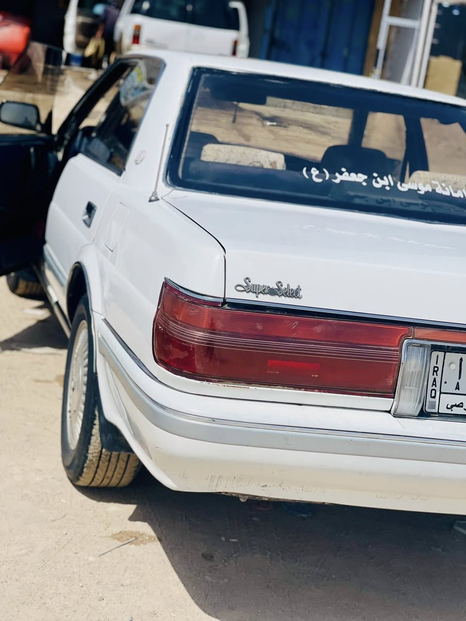 السلام عليكم سياره هارتوب مديل 1991يسره بلاد مكفوله من الكص والنقل والضربه بيها رشات صبغ  السايره  بسمنه مرحله رقم بغداد كير مكينه حداديه كارتون كهربائيات كلها شغاله تخم تاير جديد سياره احلى من الصور  السعر 48 بيها مجال بسيط 
مكاني الزبير 
***********بي واتساب
