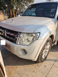 باجيرو ٢٠١٤ • موتور ٣٥٠٠ • فول مواصفات