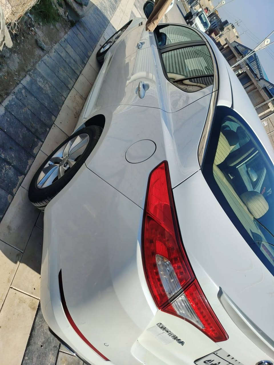 السلام عليكم للبيع كيا اوبتيما ٢٠١٣ رقم شمالي تحويل او وكاله سياره حيل نضيفه جاهزه للخير مكفول كفاله عامه مكان سياره واسط السعر ١٣٨ بيه مجال ***********
