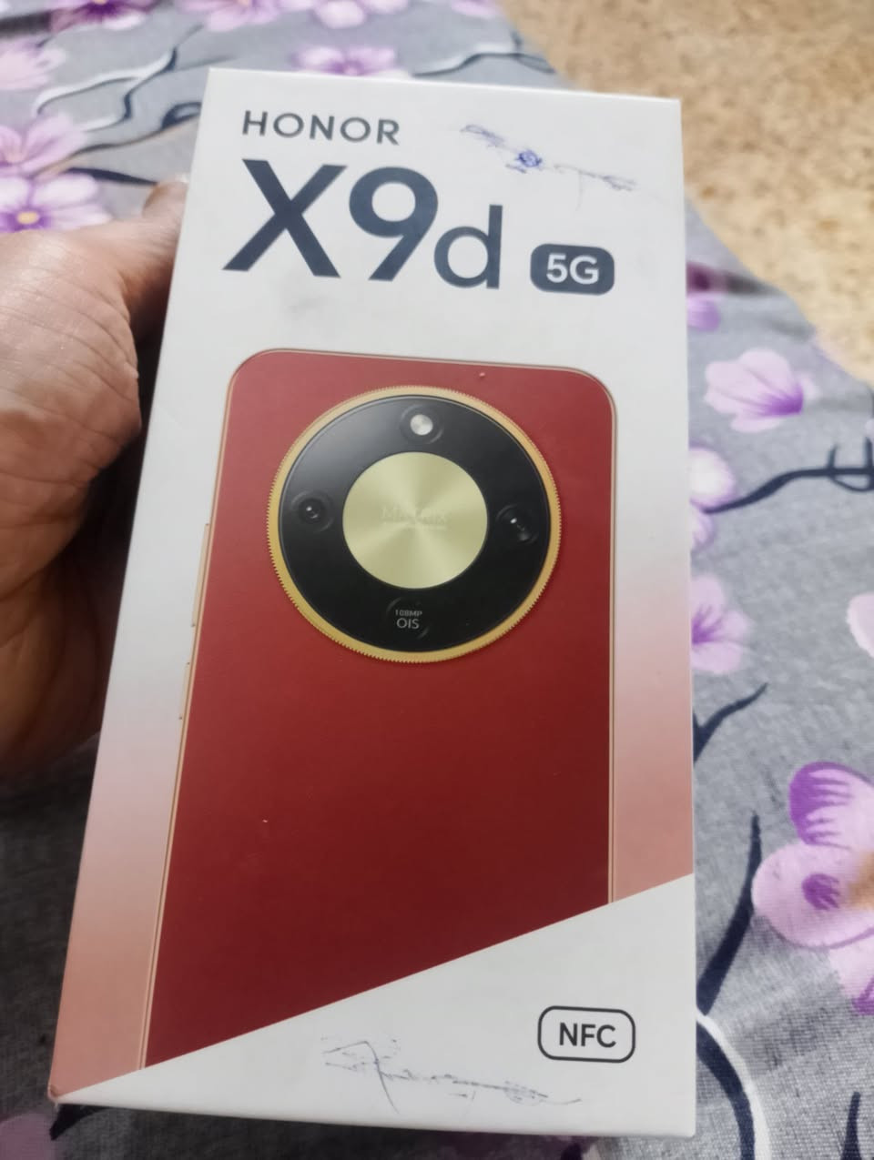 السلام عليكم 
هونر X9D جهاز جديد استعمال قليل 
السعر 425 مجال بسيط ✔️ 
عنوان بغداد ✔️ واتساب موجود 
***********
