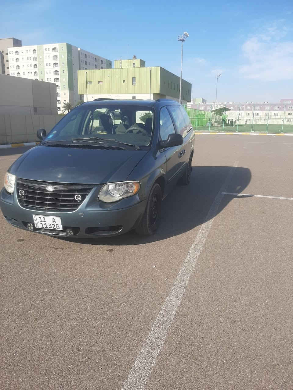 دوج كرايسلر ٧ راكب  موديل٢٠٠٧  رقم بغداد دولي بأسمي مكينة كير مكفولات السيارة مصبوغ حزام للجمالية تبريد وتدفئة شغال السيارة جاهزة وين تريد ترايها روح بيها  السعر ٧٥$  العنوان بغداد مجمع بسماية  ***********
