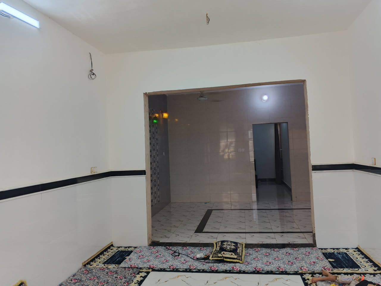 بيت للبيع الجمعيه الثالث خلف مضيف شيخ عمار
***********
