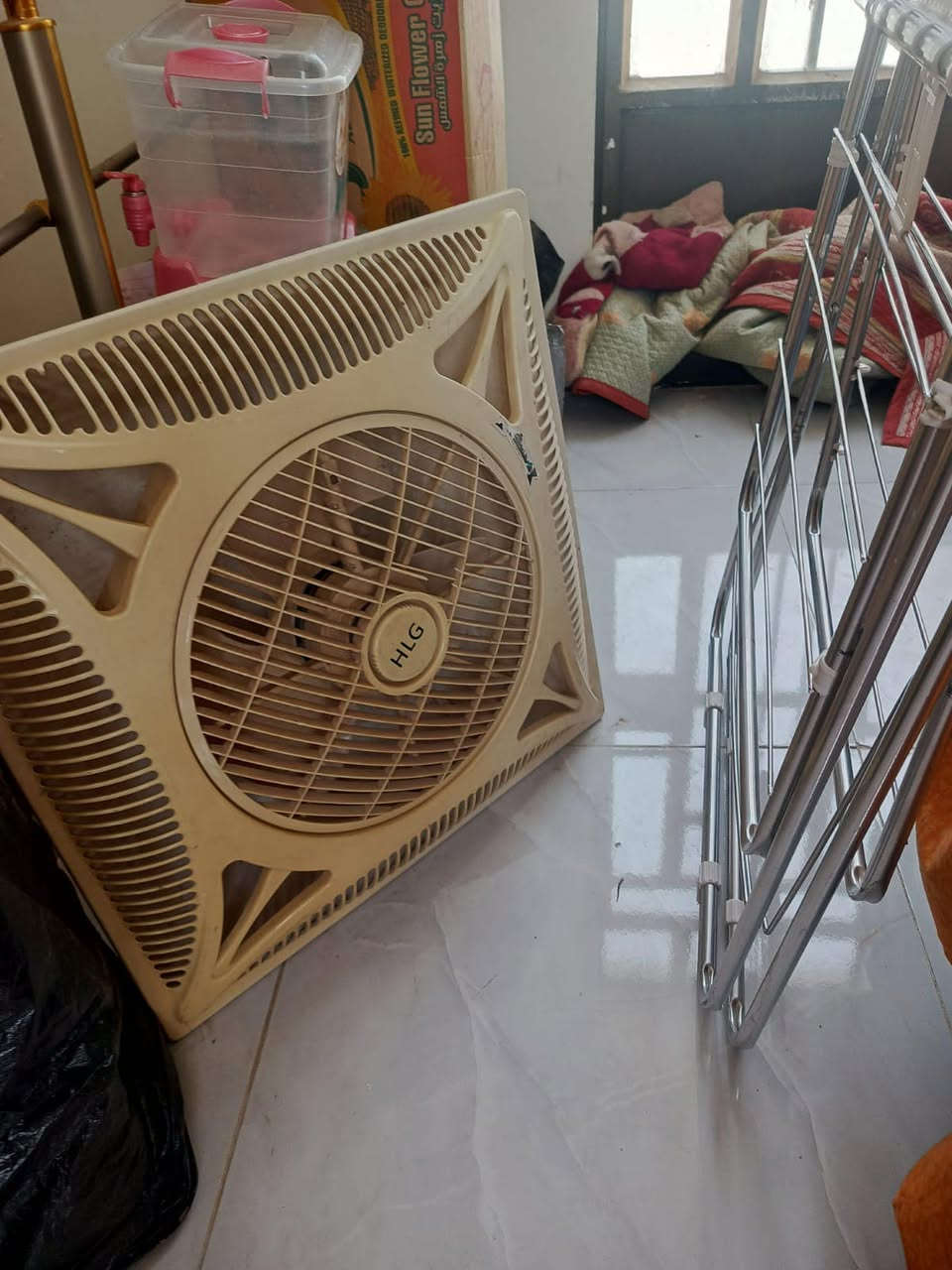 من رخصة الادمن عندي مروحيات مال سقف ثانوي للبيع السعر 75الف بيهن مجال بسيط مراسله على الخاص او اتصال ***********/***********
