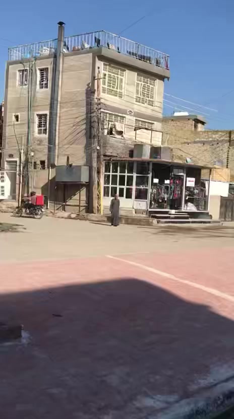 بناية للبيع المساحة 60 متر 3 طوابق ✅

طابو ملك صرف وارد البناية مليون ونص 👍

الديوان شارع الصحة للاستفسار ***********
