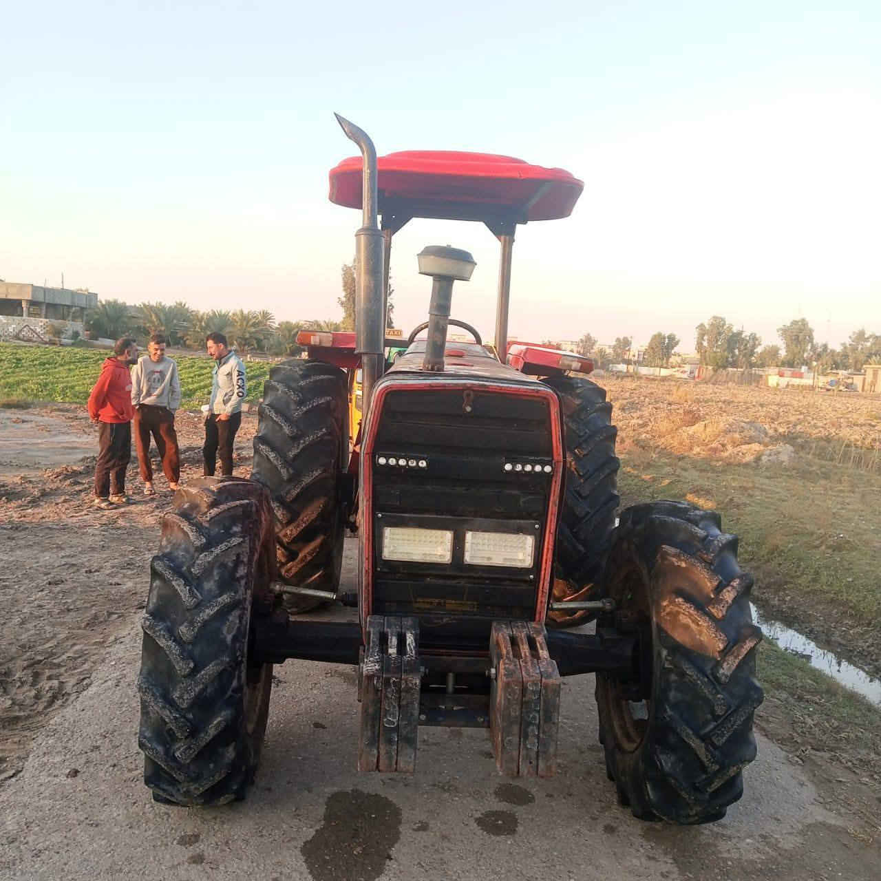 السلام عليكم مكينه ايرانيه موديل ٢٠١٤ مع المعدات للبيع ملاحضه المكينه مجفته شرط لا بخار ولا تنقيص
رقم وسنويه سليمانيه 
مكان المكينه بغداد 
للاستفسار اتصل على رقم الهاتف 
***********
***********
