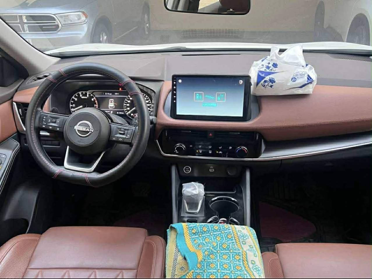 السلام عليكم 
نيسان اكس ترايل للبيع او مراوس 
 موديل 2023 
ماشية 2025 
ام الضمان ثلاث سنوات شركة السور 
السيارة 5 راكب 
كشنات جلد 
بصمة تشغيل 
ويل كب 
السعر 220 قابل للتفاوض 
مكفوله من كلشي 
للاستفسار الاتصال على الرقم 
***********
