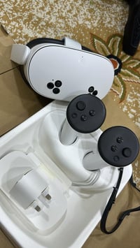 Meta Quest 3s • ١٢٨ جيجا • مع ألعاب