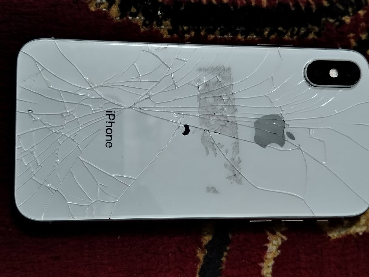 اي فون x ذاكرة256 البطارية 100 يعني مستبدلة الفيس ايدي ليس شغال الظهر بيه كسر كما هو موضح بالصور باقي الجهاز شغال كله السعر 125الف


**إذا كنت صاحب هذا الإعلان وتريد حذفه لأي سبب، رجاءا أرسل رسالة إلى الدعم الفني**