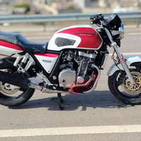 سي بي 1000 • بدون اوراق • مكفول كير