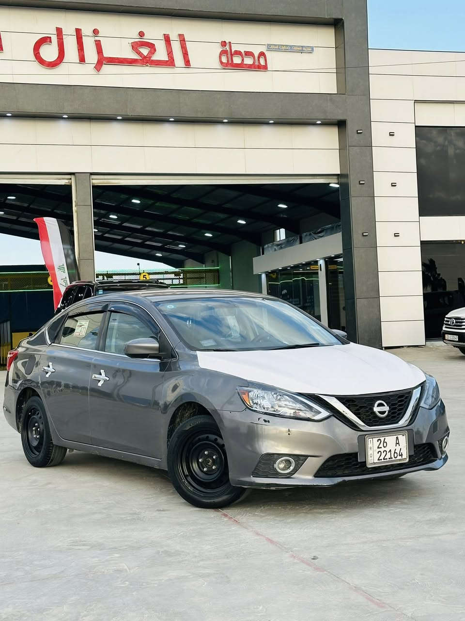 السلام عليكم سنترا للبيع 2018رقم صلاح الدين دولي باسمي هزه سنويه كله جديد تحويل ثاني يوم 

ماشيه 136
محرك كير شرط لا تنقيص ولا تبخير 
تبريد تدفئه شغال 
ضررها فقط دعاميه بدون دواخل بدون صبغ بدون تبديل فقط دعاميه اماميه 
تحكمات ستيرن 
شاشه كأمره 
كهربائياتها كلها شغال 
وباقي مواصفات معروفه ب سنترا مكان السياره تكريت شراي اتصل ع رقم وتدلل ***********
