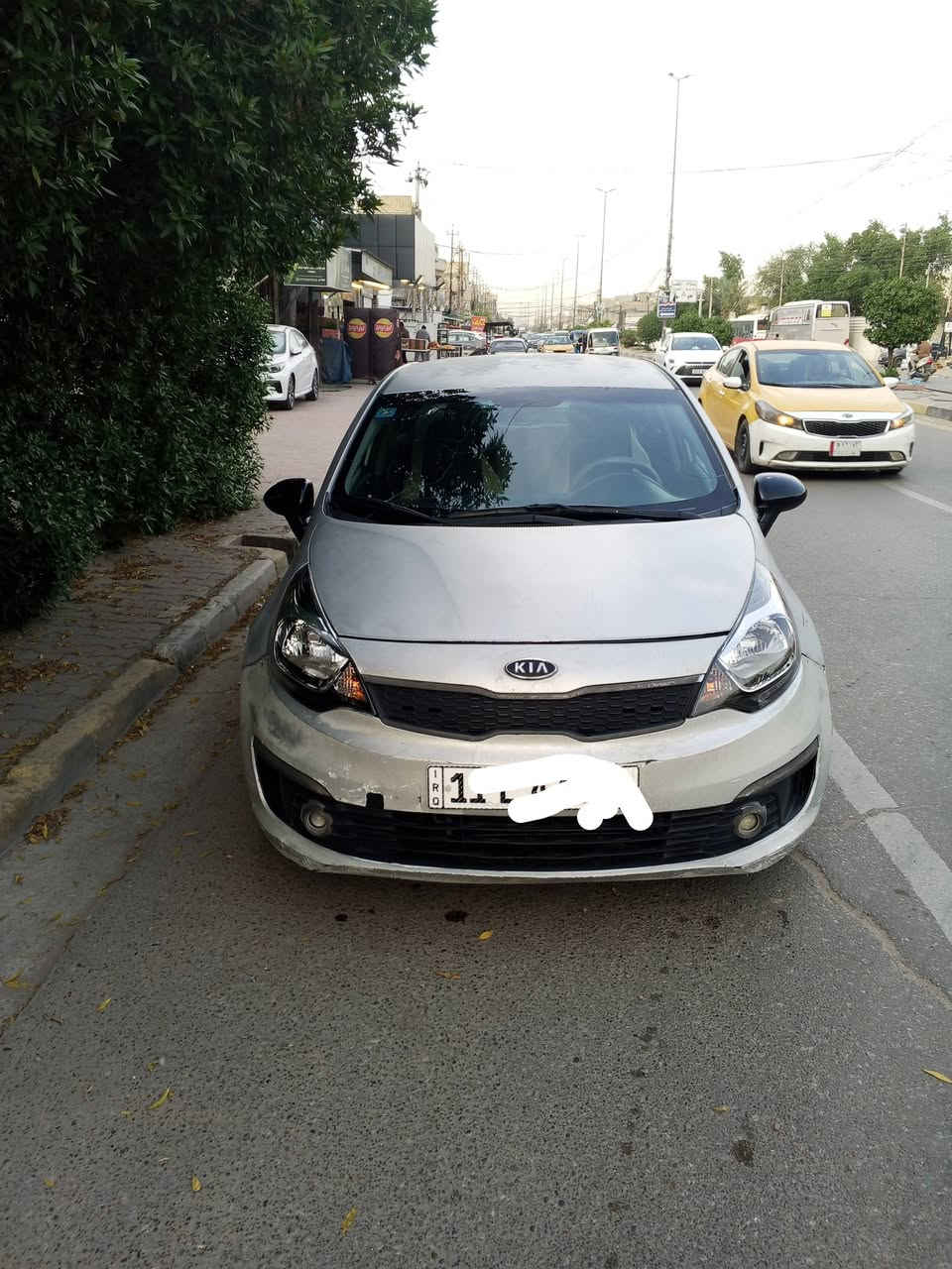 كيا ريو رقم بغداد موديل 2016 امريكي محرك 1600 السيارة بلادية بدون دواخل جراد خفيف السعر 80 موبايل ***********

