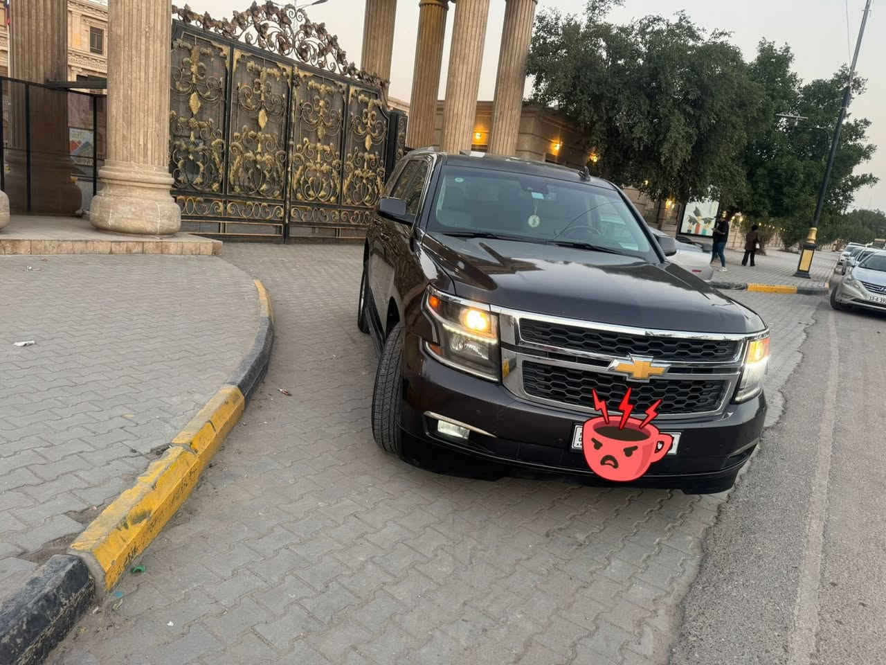 بسم الله  تاهو 17  فول  ادوات 
كفاله من الكص والسرقه السعر 170 ورقه 
فتحه قاصه سريه كشنات جلد لونين
صندوك كهربائي  *********** 
كير مكينه كفاله بدون ارباك سليم
