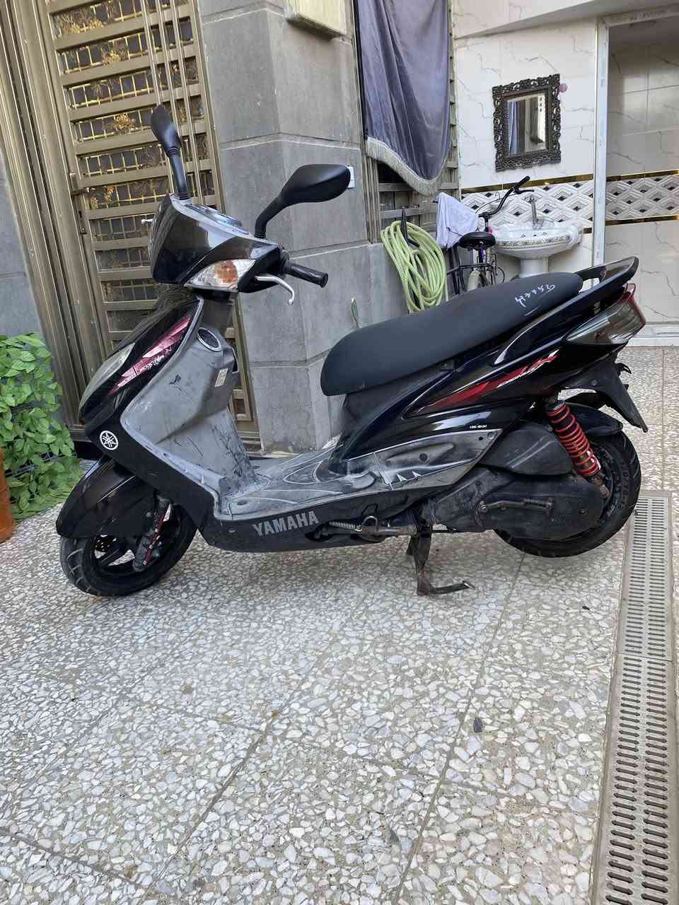 سكنس فحل كابريتر رمبه ختم واحد مكينه وكفر شرط اذا برغي مفتوح بدراجه الك حق ترجعها ماشيه 14 حقيقي صار اقل الشهر من شتريتها من المعرض مكاني بغداد شراي اتصل ***********
