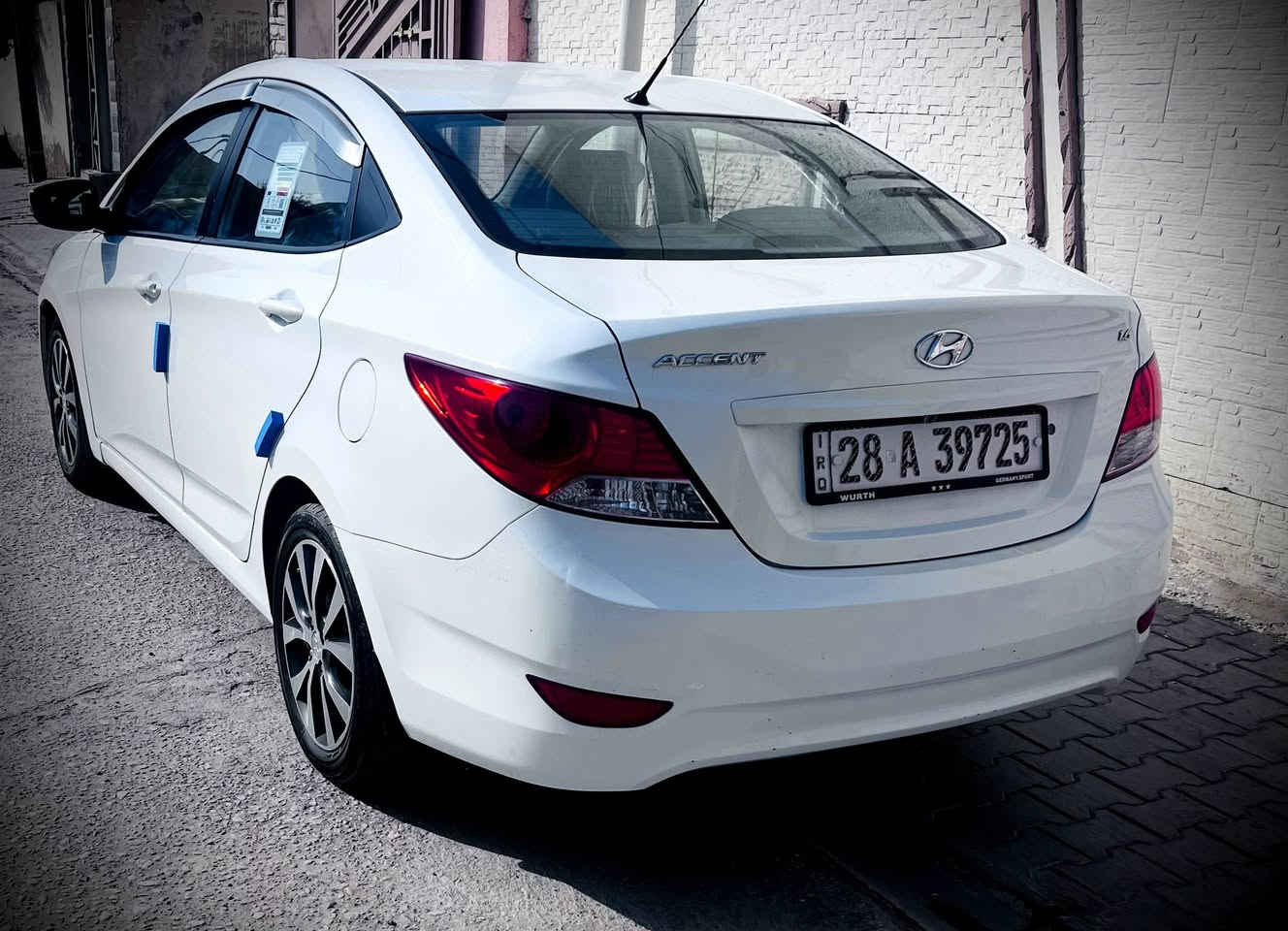 اكسنت 2015 فول مواصفات مكفوله كفاله عامه من الصبخ والتبديل مكينه ١٦٠٠ شرط مامفتوحه على وضع الشركه حداديه جديده سياره معايزه شي ماشيه ١٦٧ حقيقي السعر ١١٨ مجاله بصيط رقم نجف ***********
