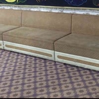 قنفات ١٢ مقعد • ما بيهن كسر • القبله