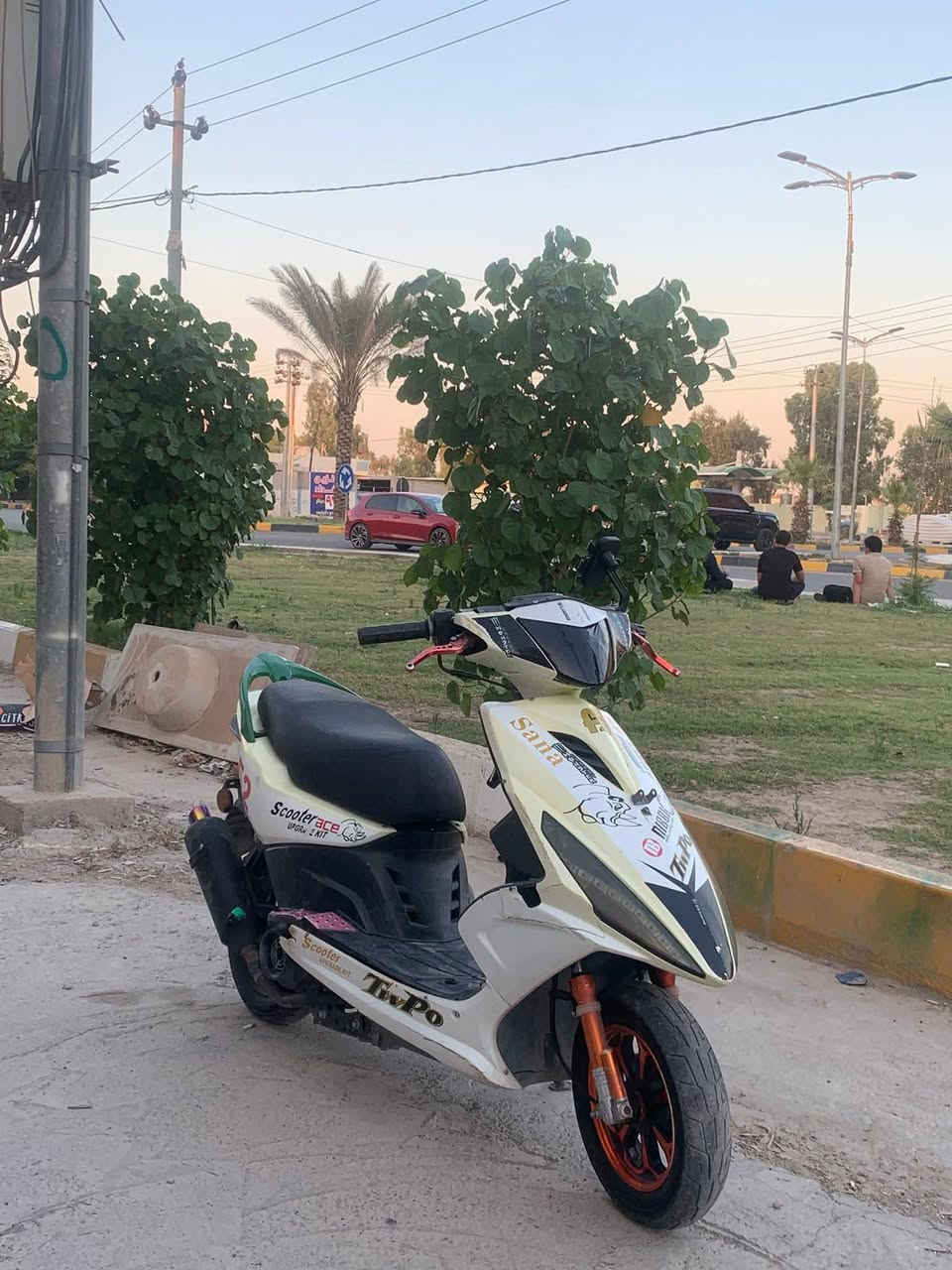 سلاو ئه م ماتوره بو فروشتن نرخي 250ومجال كامل سبورته مكيني بي عيببه ***********
