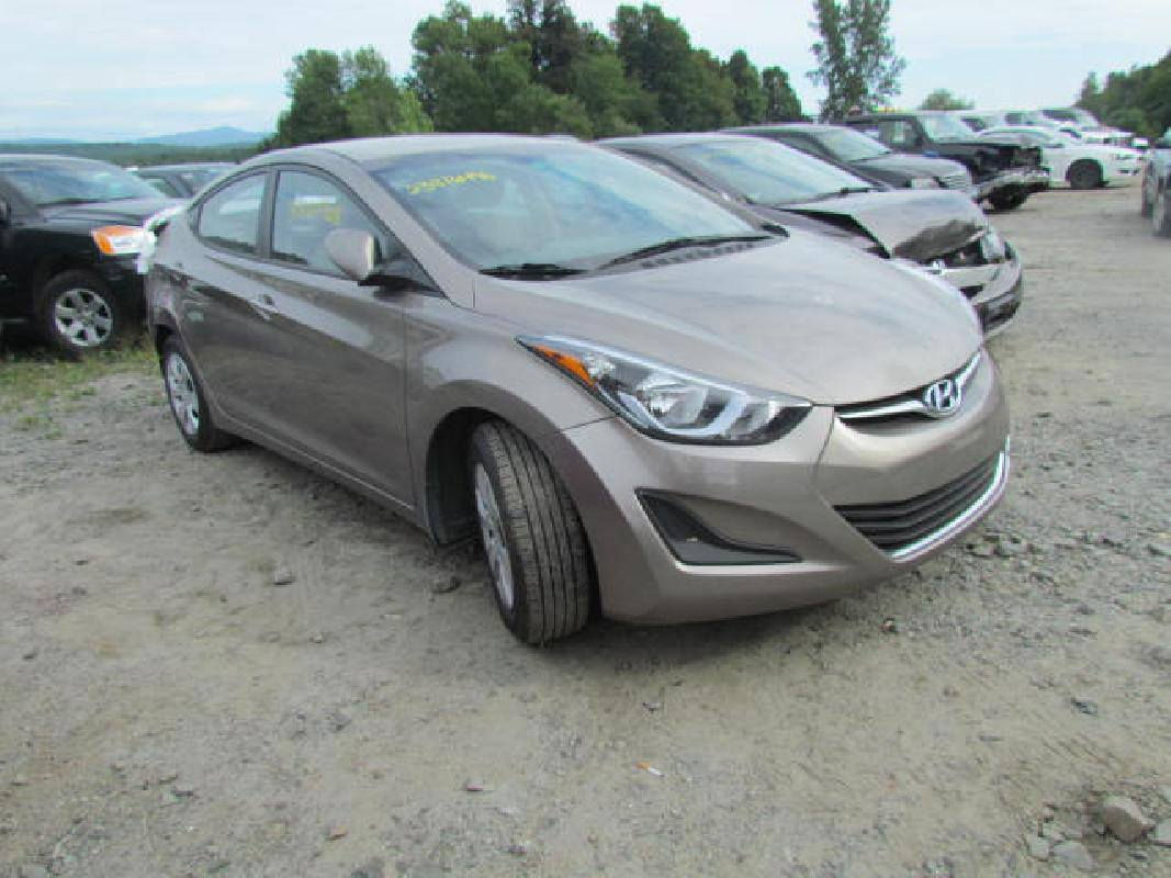 السلام عليكم النترا موديل ١٦ بغداد بسمي رقم جديد دولي سنويه ٣١ حادثها مبين عندك بالصوره بدون ايرباك كلها ليبل واحد عده قبق الجنطه كير مكينه تبريد صدر كهربائيات كله مكفول تخم تاير جديد عارضها ١٠٨ وبيها مجال للاستفسار *********** أو مراوس حسب القناعه
