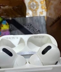 ايربوز جيل الثاني • نظيفه • توصيل