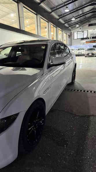 جاكور موديل 2017
فول موصفات 
جاملغ و و قطعه صبغ بيدون دواخل
كير و محرك اصلي بيلادي
تحويل و وكاله ب شرط 
سعر شده و 35 ورقه و على غرامات 3 ملاين و 500 الف ينقص من السعر 
للمزيد 
*********** دهوك
