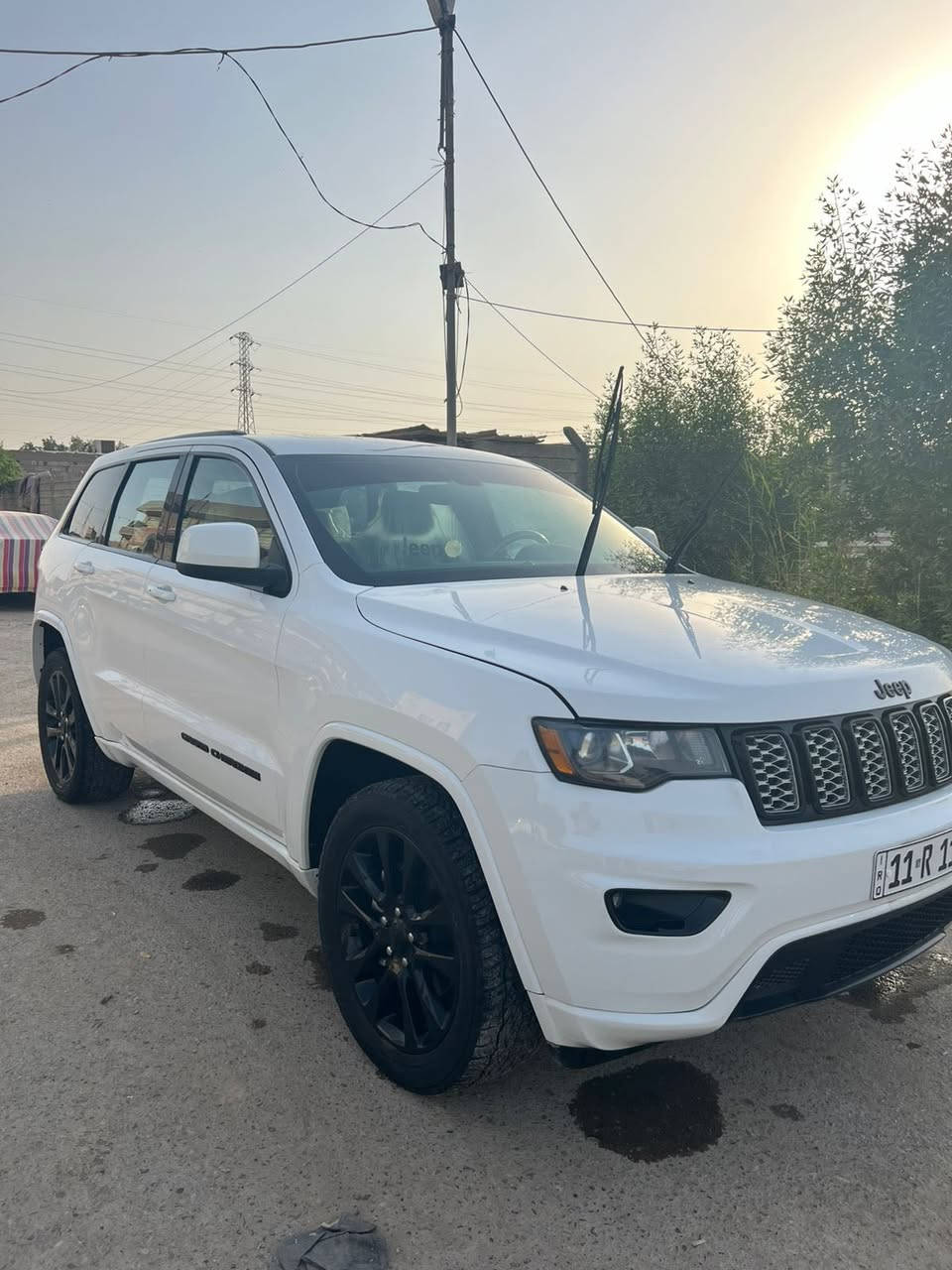 للبيع Jeep Grand Cherokee موديل 2019 رقم بغداد حرة
حادث بسيط 

المواصفات:

* فتحة

* محرك 3600

* فور ويل 4x4

* شاشة جبيرة + كامرا دوارة

* رادار جانبي + نقط عمياء

* كشنات كنتار جلد وشاموا وكهرباء

* تدفئة كشنات

* تدفئة ستيرن

* سنتم صوت

* تشغيل عن بعد

* مري كلاب عند الرجوع

* هيتر مري

* جنطة كهرباء

* حساس خلفي

* بريك تلقائي عند الرجوع

* نظام اوتو ستوب عند الوقوف

* نظام eco,sport

* علبة منظومة زنون اصلي بروجيكتر وعالي وناصي

* ماسحات اوتو

* ويل حجم 20

وباقي المواصفات المعروفة والسيارة جديدة كلش.

حادثها موضح بالصور، بابين فقط ومبدلات اصليات نفس اللون.

طك ايرباك واحد وراجع سستم.

السيارة بأسمي تحويل ثاني يوم 

💰 السعر: 22,500$

📞 للاستفسار: ***********
