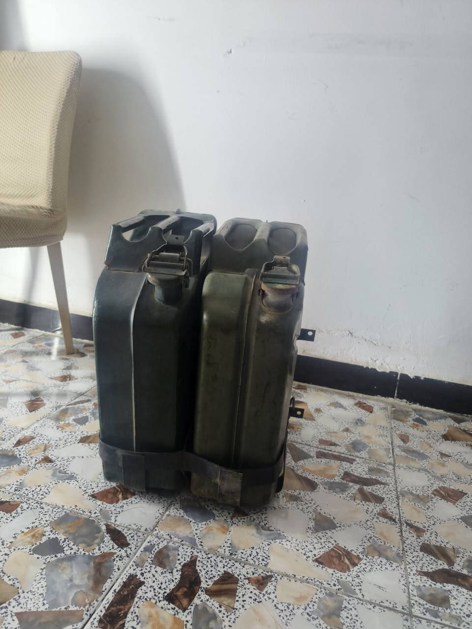 اهلا وسهلا من رخصة الادمن
غراض للبيع
*********** اتصل واتساب
