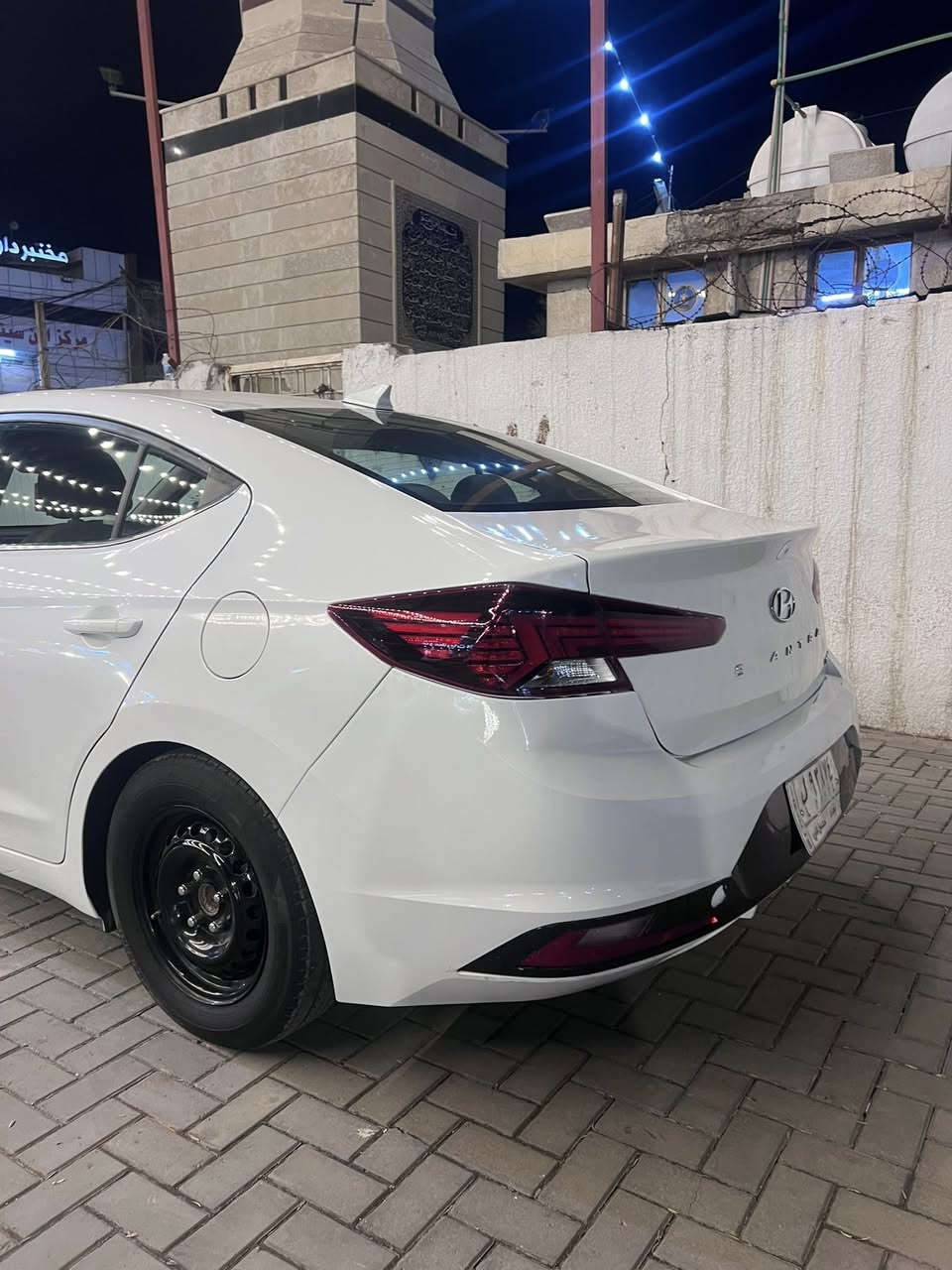 السلام عليكم للبيع النتره موديل ٢٠١٩ امريكي فول مواصفات عده الفتحة  بصمة جلد تحكم كشنات كهرباء تدفئة  تحديد مسار لايت زنون عدسات  تحكم ستيرن جهتين  السيارة حادثها من امريكا دعاميات فقط يعني كلين وبيها صبغ دوسة وداير مال جاملغ الخلفي جهة السايق فقط  السيارة بيها منضومة مال غاز صدر امامي خلفي جديد دينار متصرف عليها كامله من كلشي سعرها ١٢٨ وبيها مجال مكانها السيدية للستفسار ***********
