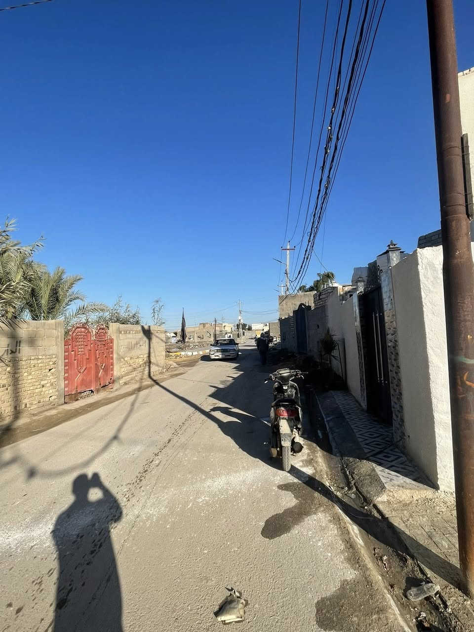 قطعه للبيع سعر ١٢ ونص مجال كلش بصيط مساحه ١٨٥ متر زراعي قرار محكمه سوي ماكو مشكله قطعه تابعه لساده إلا طفار العنوان سماوه حي شهداء الأول قرب المشجواج على شارع العالم ***********
