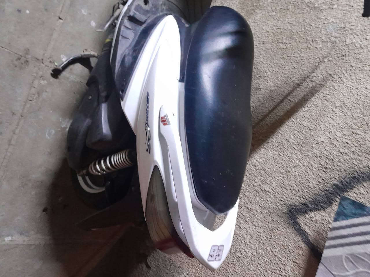 السلام عليكم دراجةسكنس للبيع على كل من يرغب الشراء الاتصال بالرقم ***********
