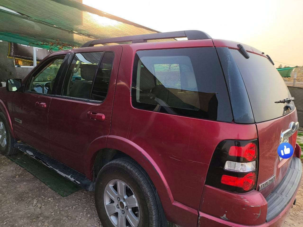 السلام عليكم اخواني الاعزاء  فورد اكسبلورر 2008 امريكي كلين بدون حادث  كير ومكينه جدد.  تخم تاير جديد السياره مثل ما موضح بالصور بيهه طخات .
السعر 80 بيه مجال للشراي  الي يريده ينورني بالخاص واني خادم  مكاني بابل حله  ***********
