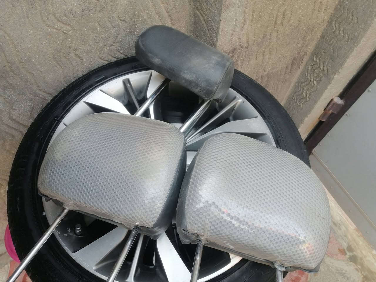 سلام عليكم ورحمة *********** نجف
للبيع  تجوات سوناتا جدد

ويل حجم 16 تايره جديد 

ويل حجم 15 تايره تعبان
