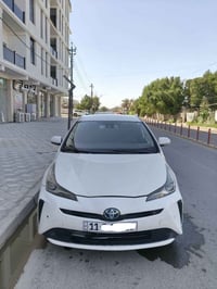 ياالله للبيع تويوتا بريوس 2022 ياباني اصلي هايبرد رقم بغداد ماشيه 108 ...