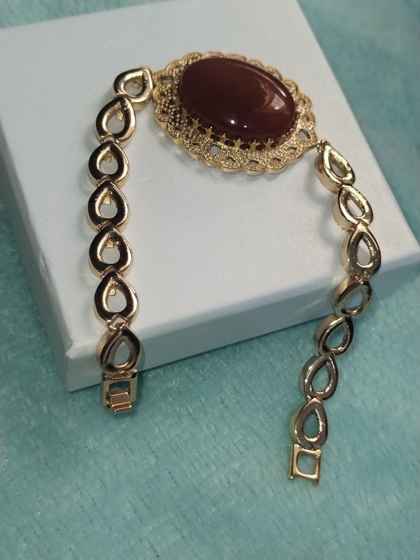 سورات نحاس طلاء مي ذهب حجر عقيق يماني سعر قطعه 10


**إذا كنت صاحب هذا الإعلان وتريد حذفه لأي سبب، رجاءا أرسل رسالة إلى الدعم الفني**