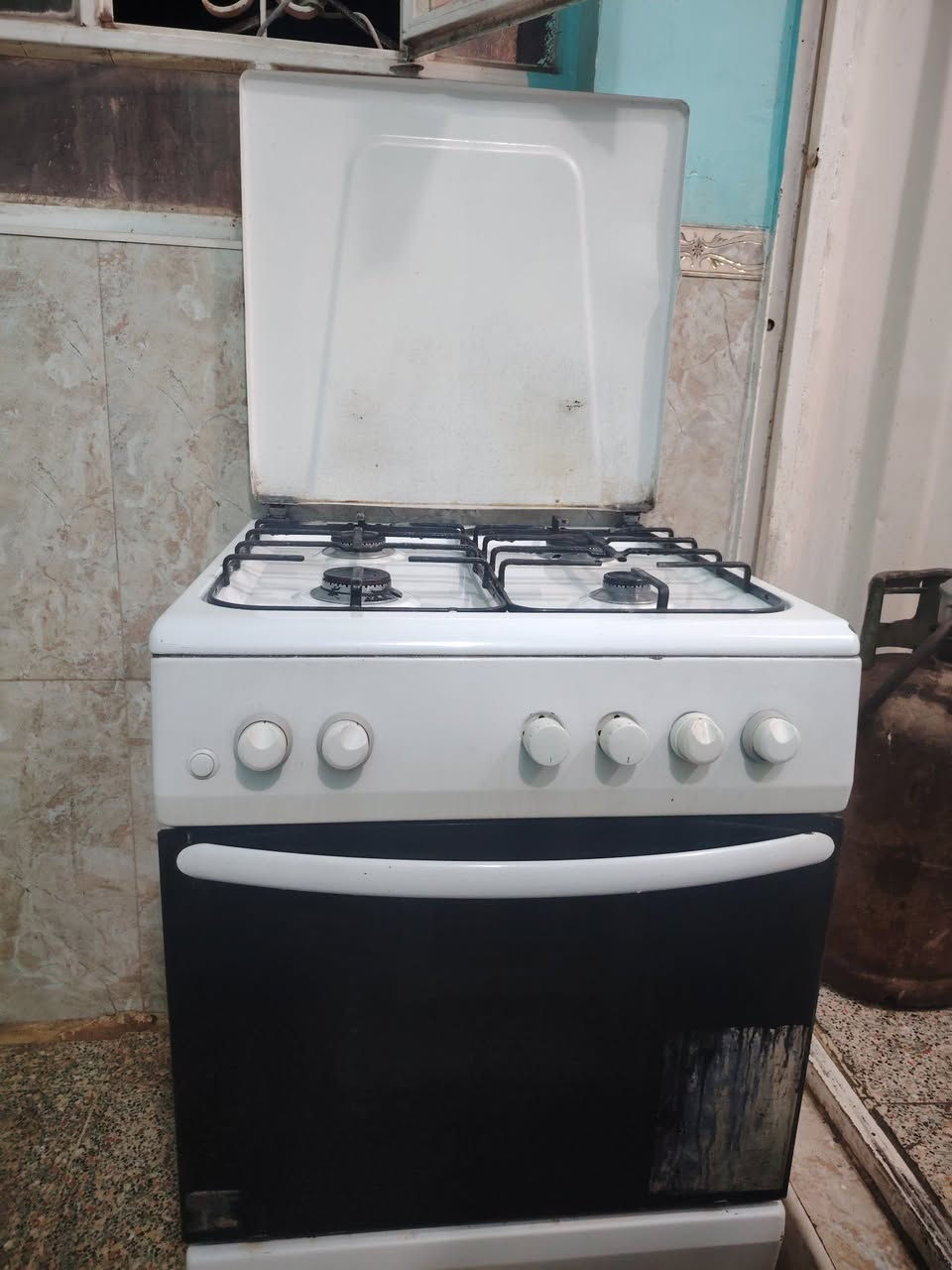 طباخ نضيف شغال بس عين وحدة متشتغل يرادلهة تنضيف ب ٨٠
حي النصر


**إذا كنت صاحب هذا الإعلان وتريد حذفه لأي سبب، رجاءا أرسل رسالة إلى الدعم الفني**