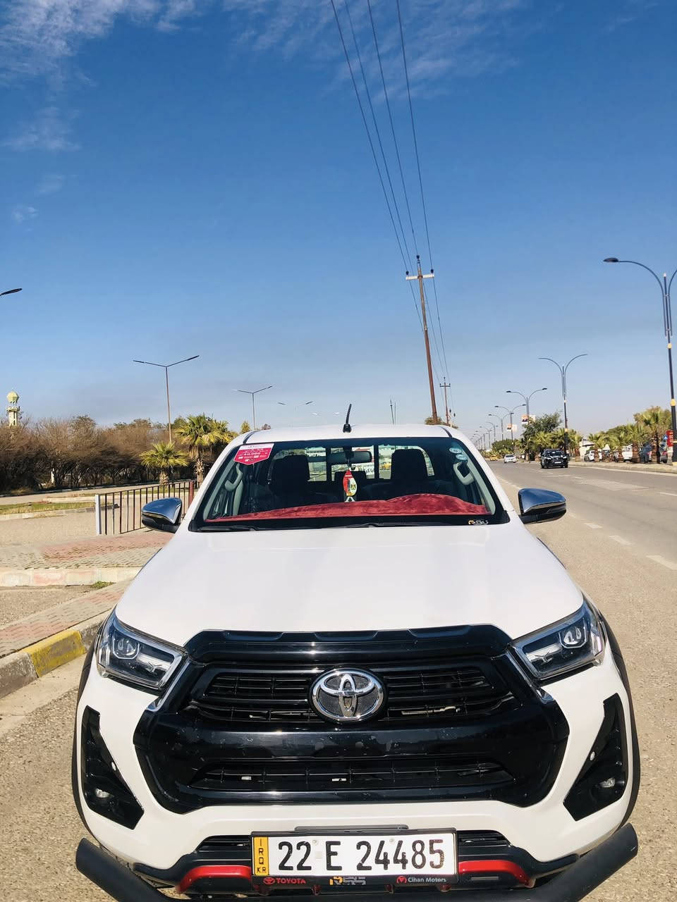 السلام عليكم
هايلوكس 2023 TRD 
ماشي 82
6 سلندر 4000
رقم اربيل  
فول موصفات 
بصمه تشغيل 
تحكمات ستيرن جهتين 
قطعتين تبريد 
كشنات تبريد 
شاشه وسطيه 
كامره خلفيه
فوريل 
حساسات امامي خلفي 
حساسات تاير 
داخل احمر 
نظام ايكو اقتصادي 
وباقي مواصفات معروفه
العنون كركوك ***********
