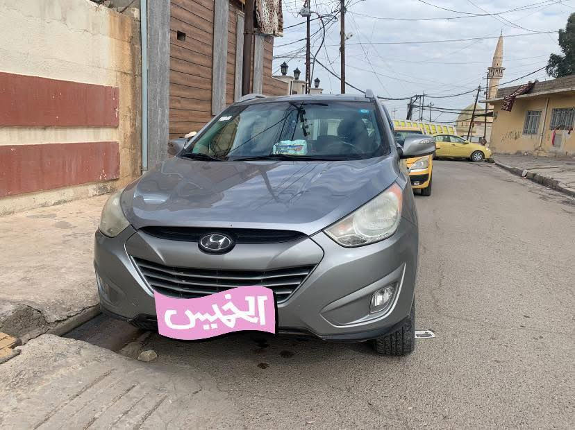 تكسون 2012
محرك 2400 دوش

بيها اربع قطع صبغ بدون دواخل

تبريد شغال 

شاشة كبيرة

تحكمات ستيرن

رقم نينوى دولي بأسمي

السعر 122 وبيها مجال 

ترهم بيع او مراوس حسب القناعة

رقم الهاتف: ***********
