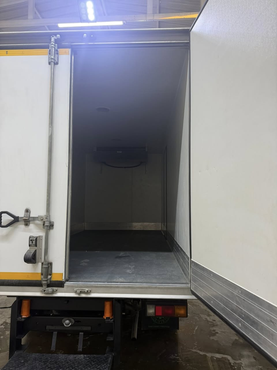 معرض شمس 
معارض الحبيبية مقابل ملعب المدينه الدولي
كانتر براد 
مديل 2024
جهاز متصل  كارير
جام كهرباء 
السيارة نضيفة جداً
صناعات الملا 4.5 متر

موبايل ***********
