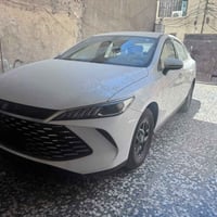 البيع BYD كن بلاص مديل 25 داخل ابيض زيرو مرقم كامل بغداد بسمي مكان سيا...