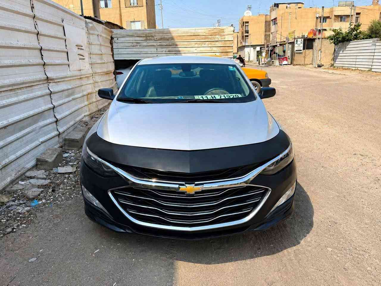 سلام عليكم
ماليبو lt للبيع او مراوس  
موديل 2017
معروفة موصفات lt
السيارة عليها ادامة كامله نضيفة كلش 
كير مكينة كفالة 
السيارة بيها ٣ قطع جاملغات ثنين وبنيد حادث خفيف 
بدون لغد بدون شاصي رقم شاصي مرفق بالصور  
السعر 90 بيها مجال بسيط
مكان بغداد الزعفرانية

***********
