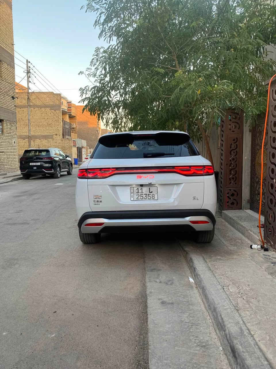 سونك ال فلاكشب فوووول
ممشى ٧٠٠٠كفالة عامة فقط رصعة بالصندوك
انارة محيطية 
شاحن هاتف وايرلس
رادار امامي تفاعلي
رادارات جانبية
كامرات ٣٦٠ درجة
كشنين كهرباء تدفئة تبريد 
هيتر ستيرن وومرايا جانبية
مكانها بغداد 
***********
متوفر واتس اب
