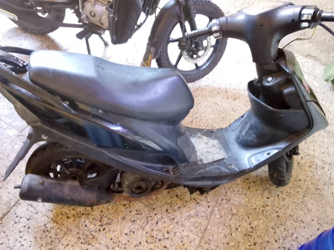 دراجة ماكس عدلة للبيع الدراجة نضيفة نكرة سلف اي خلل ما بيها بيها نواقص قليلة السعر 450الف استفسار اتصل على الرقم ***********
