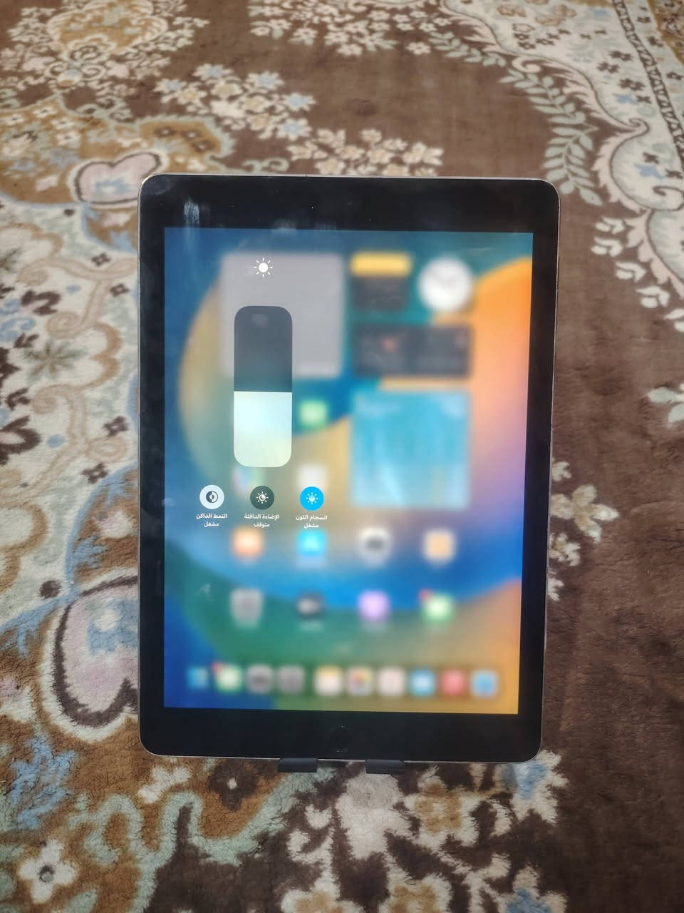 ايباد برو
ذاكره ١٢٨

شاشه اصليه

ابدل فقط بطاريه اصليه مال شركه

فقط بصمه متوقفه بسبب تحديث

سماعات استريو 4 سماعات

سعرها 250 وبي مجال
تواصل عل خاص او عل رقم ***********
