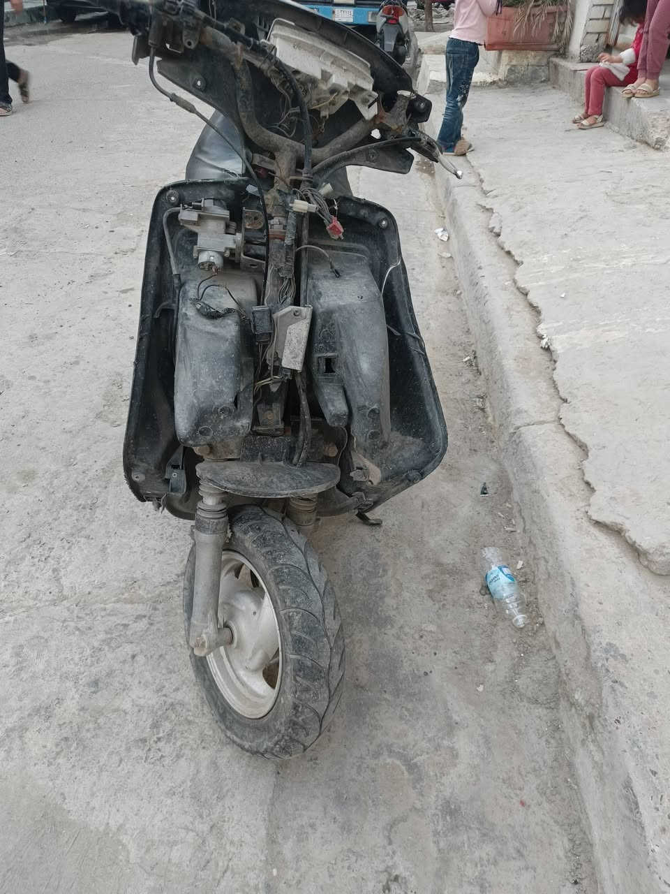 سلام عليكم دراجة فراشة ياباني شغالة خير من اللة السعر 60الف قفل من الاخير شغالة شغالة هندر وطلع مكاني الشعب بظهر بانزين خانة عدن


**إذا كنت صاحب هذا الإعلان وتريد حذفه لأي سبب، رجاءا أرسل رسالة إلى الدعم الفني**