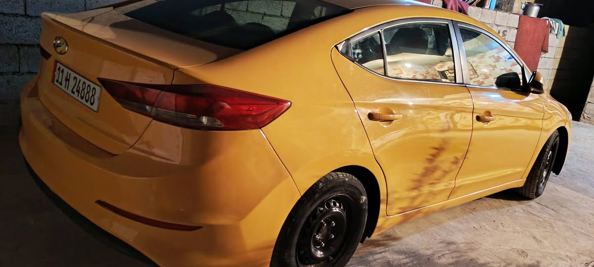 السلام عليكم ورحمة الله وبركاته
الانترة وارد امريكي 

مديل 17 

رقم بغداد انكليزي 

موصفات عادية 

بدون ضرر

ليبل واحد بدون تبديل 

مكاني بغداد جسر ديالى الجديد 

*********** موجود بي واتساب
